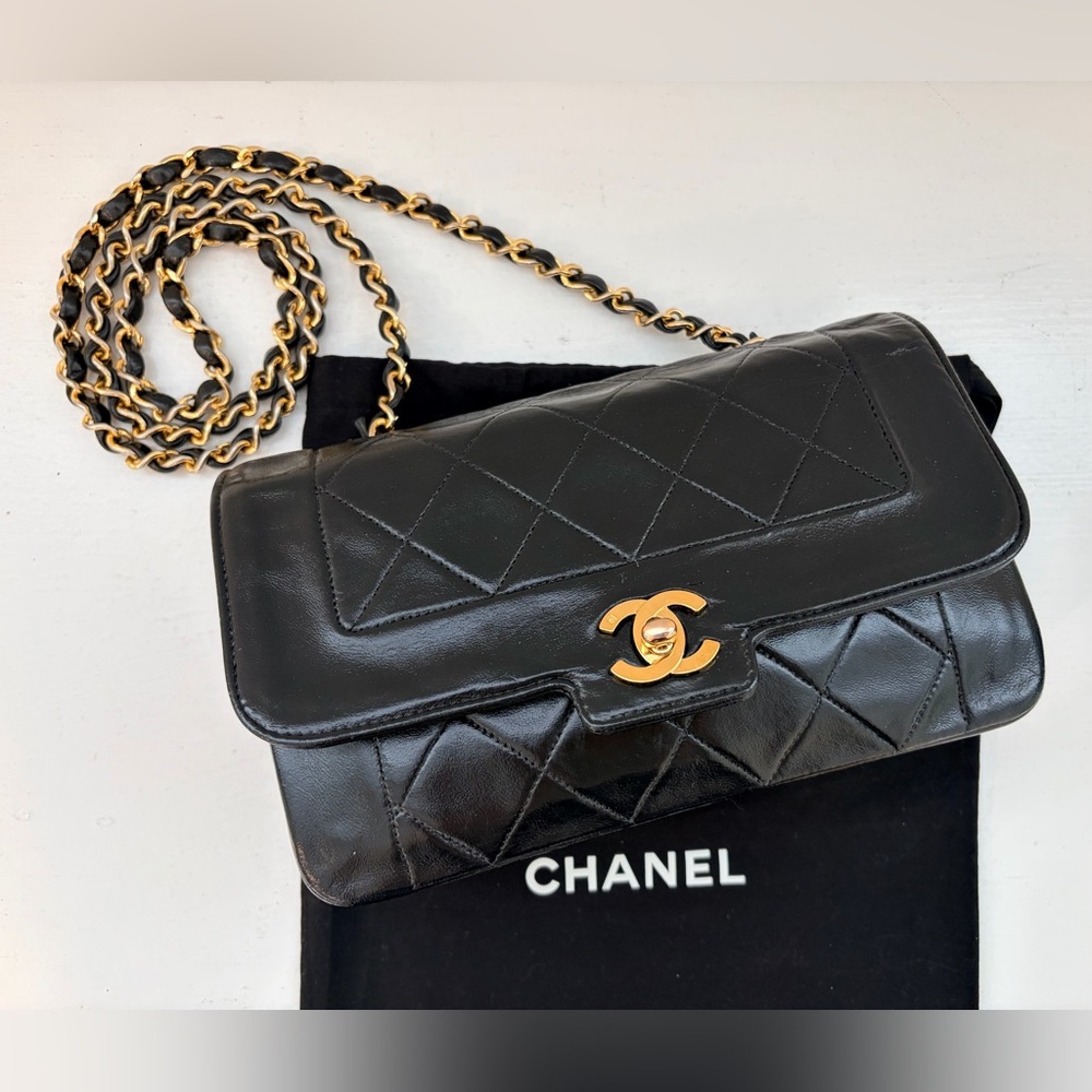 ❤️SOLD❤️ Auth CHANEL Vintage 24K Diana Classic Black Medium Single Flap Bag - Picture 3 of 17